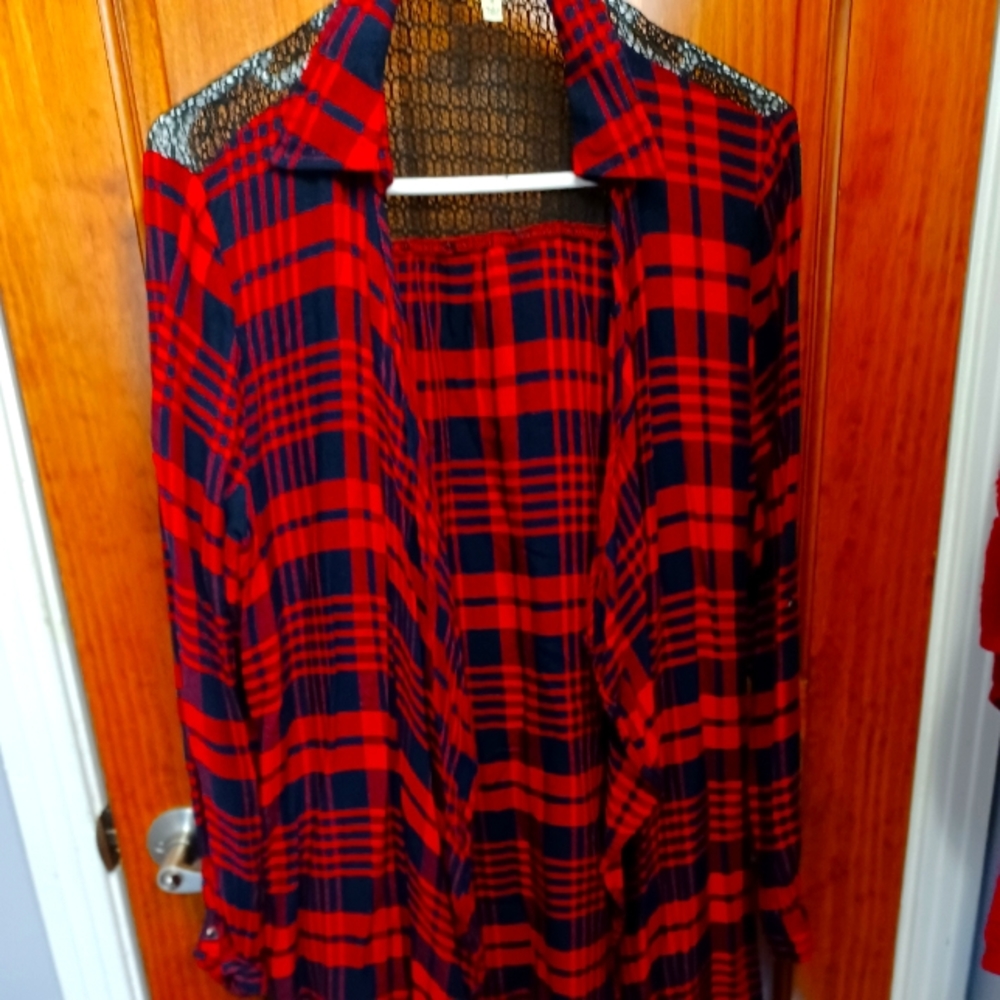 Flannel like Buffalo plaid shirt